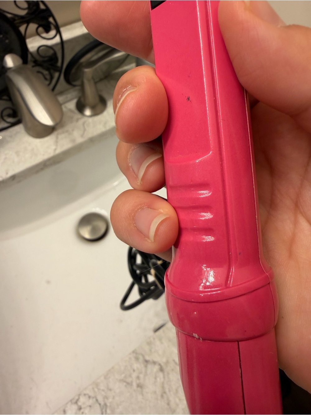 Pink Curling Wand - Hair Styling Tool - Picture 7 of 8